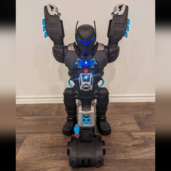 Fisher Price Imaginext DC Superfriends Transforming Batman Bat-tech Batbot - Picture 3 of 7